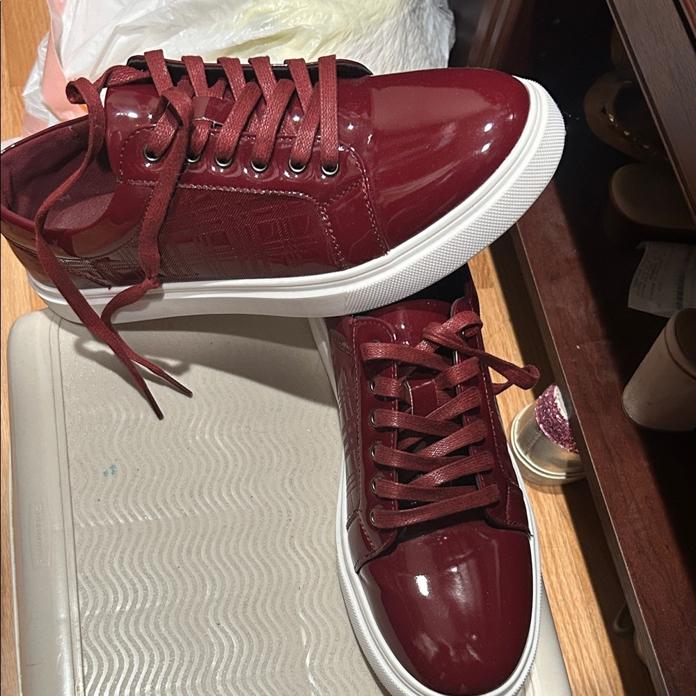 Men's Glossy Maroon Sneakers